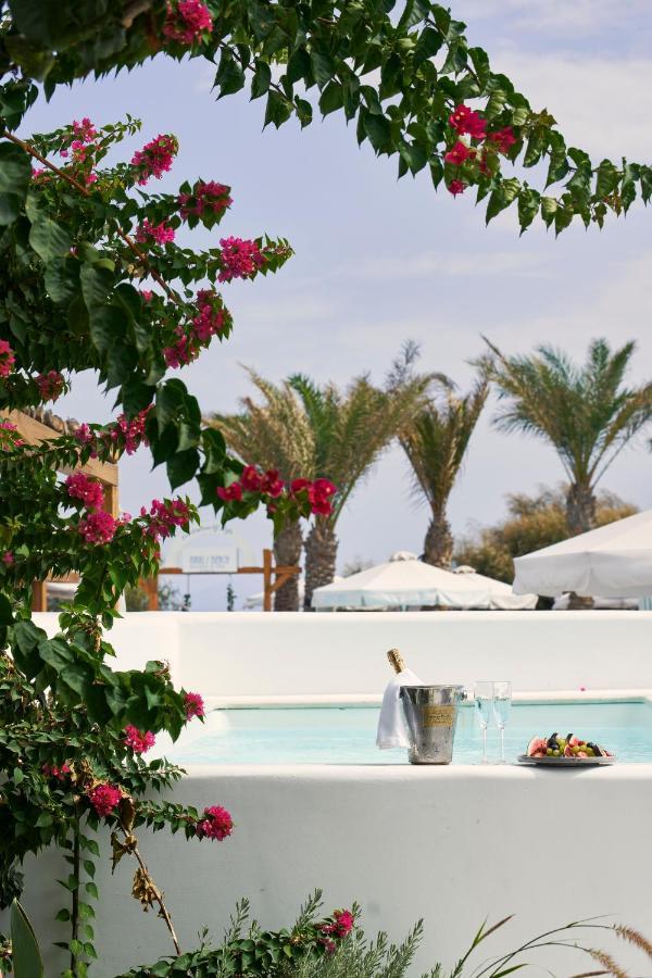 Nikki Beach Resort & Spa Santorini Kamári Esterno foto